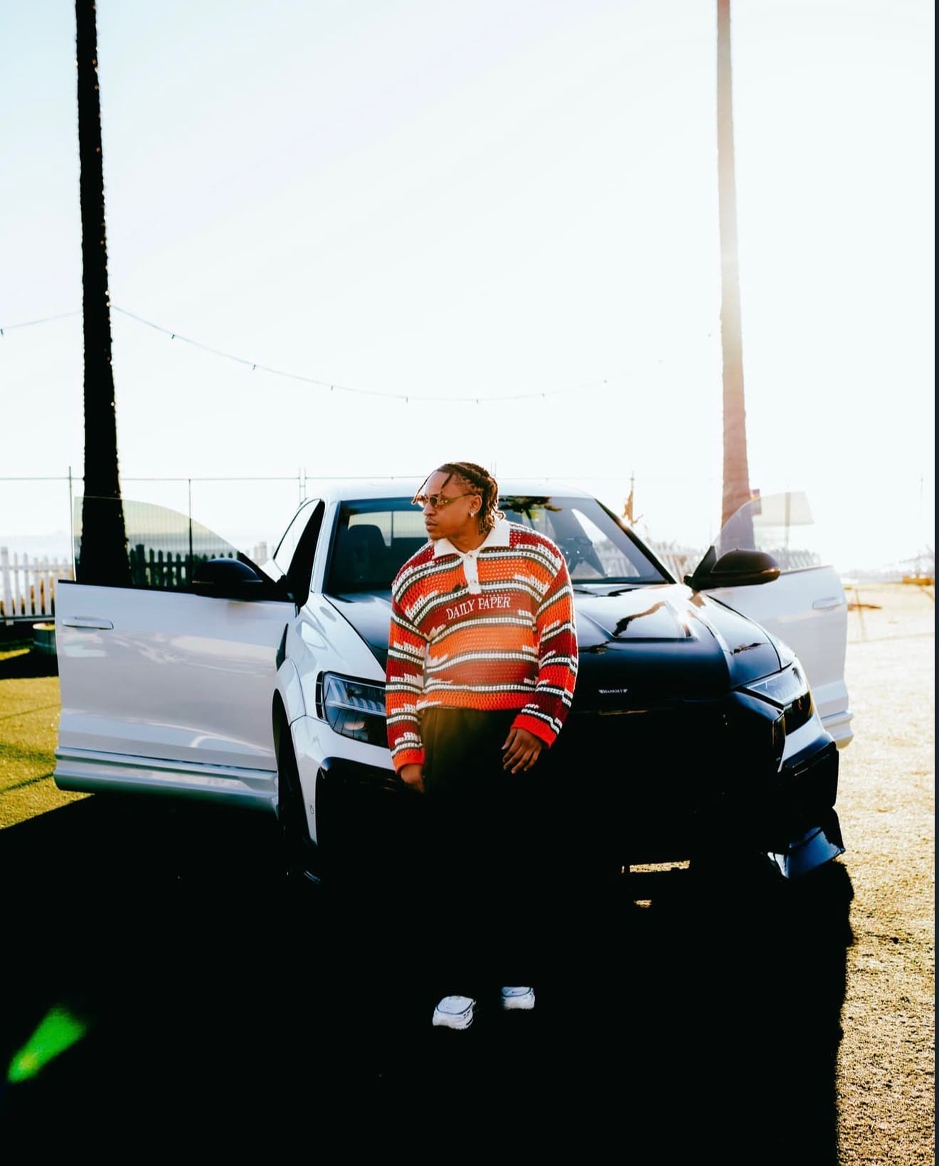 Rotimi, vehicle supplied by Ten Stars Cars, photo 3