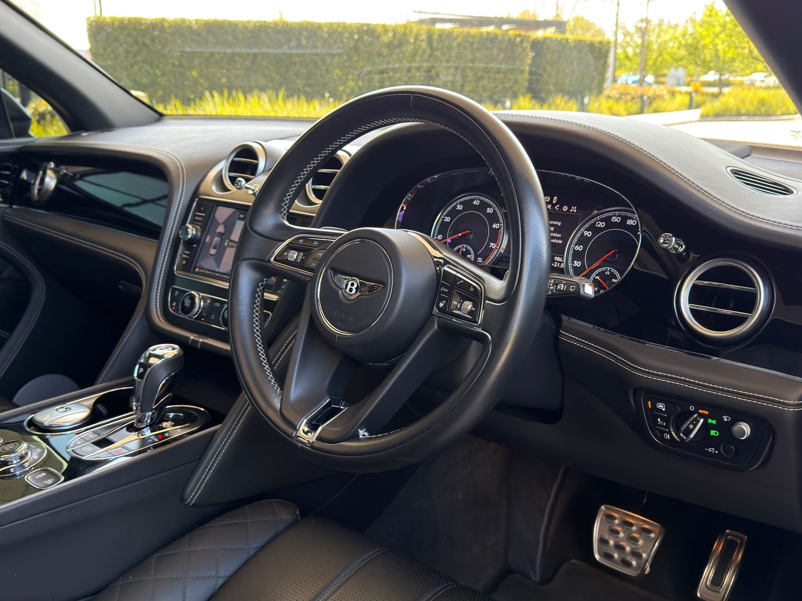 Black Bentley Bentayga V8 SUV hire car in Melbourne, photo 3