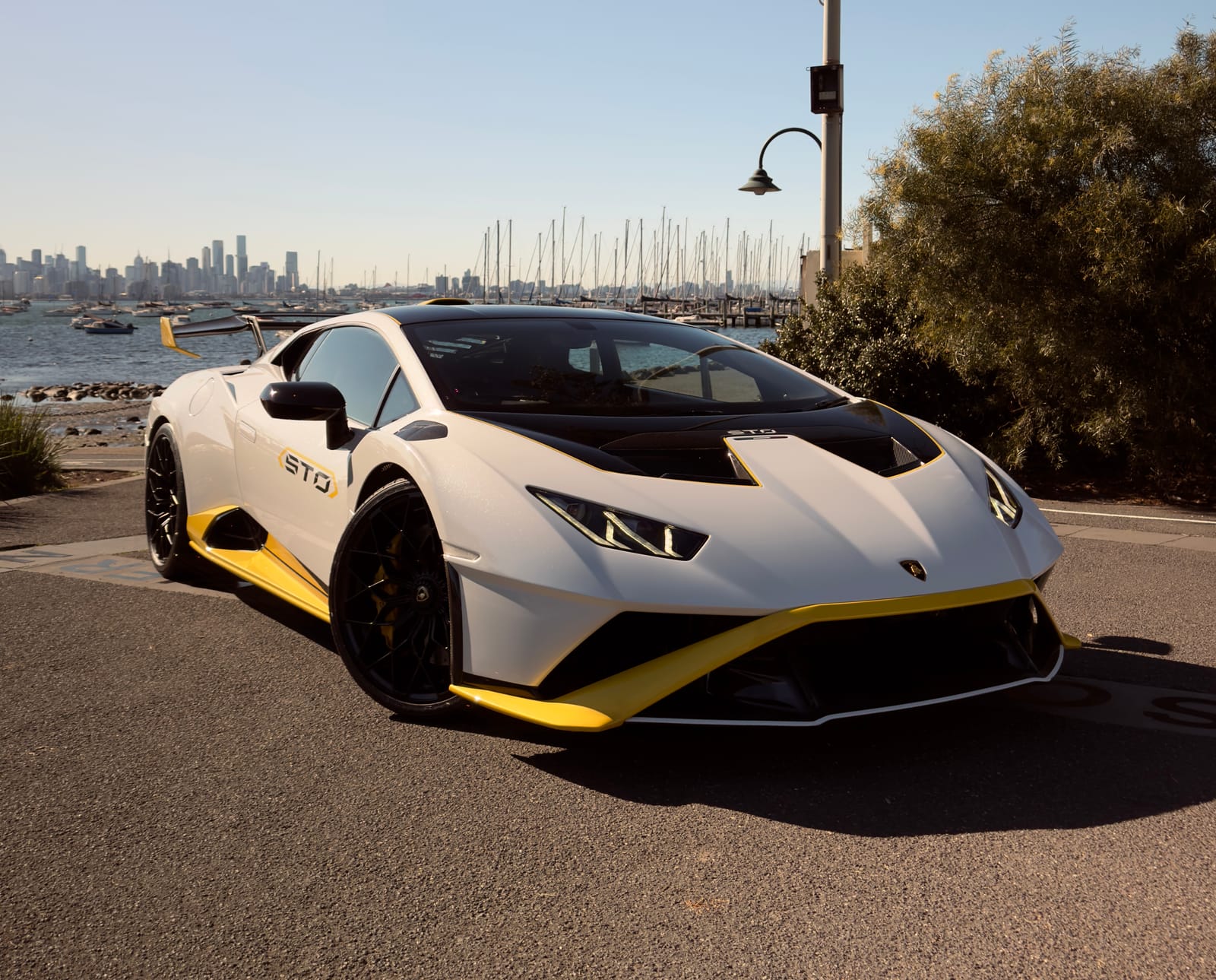 White Lamborghini Huracán STO Coupe hire car in Melbourne