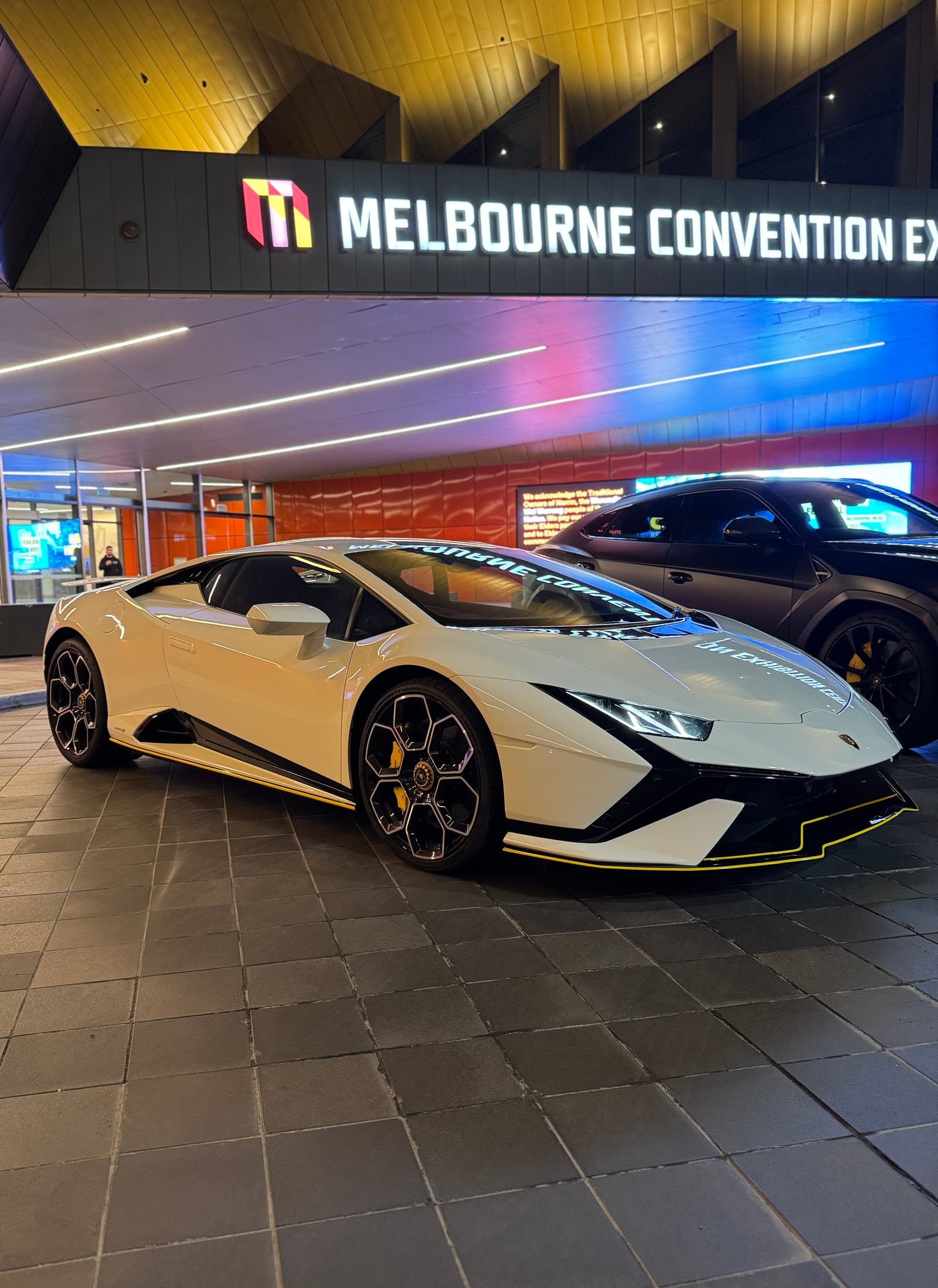 White Lamborghini Huracán Tecnica hire car in Melbourne