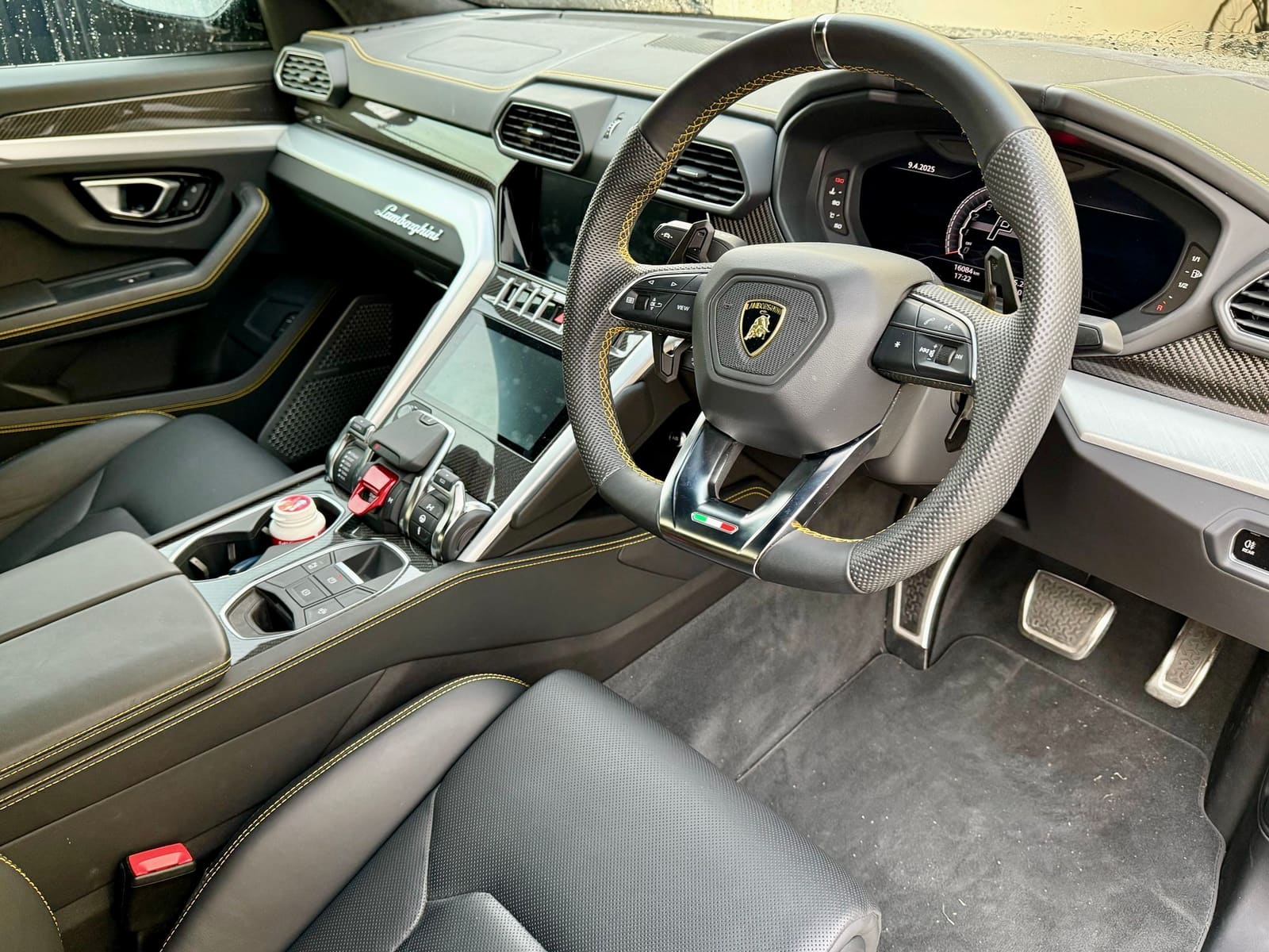 Matte Black Lamborghini Urus SUV hire car in Melbourne, photo 6