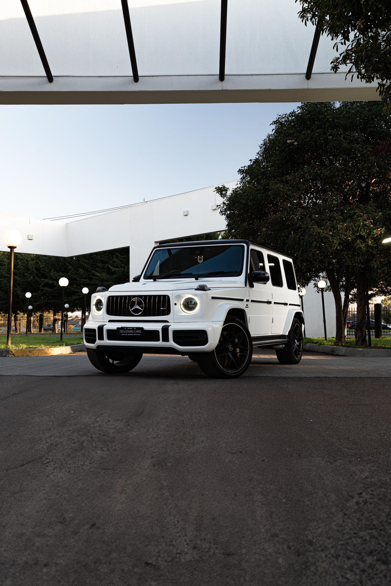 Mercedes-Benz G63 AMG SUV (Facelift, White) hire car in Melbourne