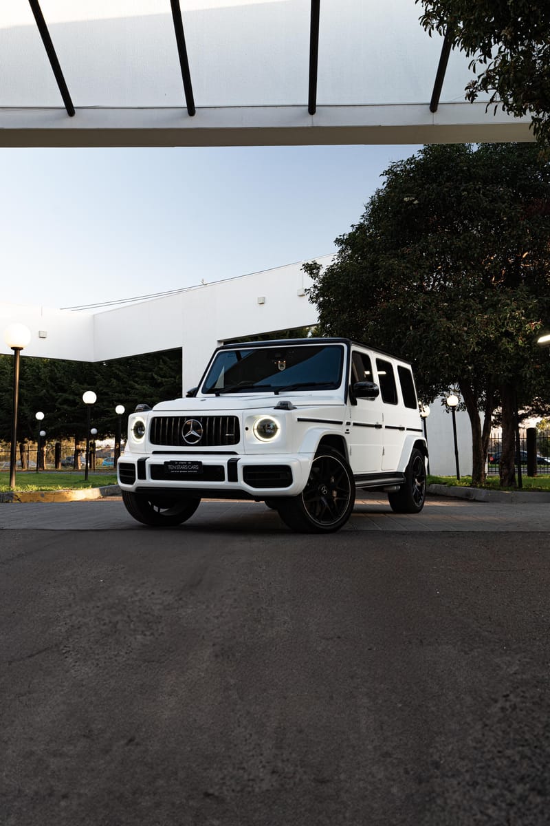 Mercedes-Benz G63 AMG SUV (Facelift, White) hire car in Melbourne