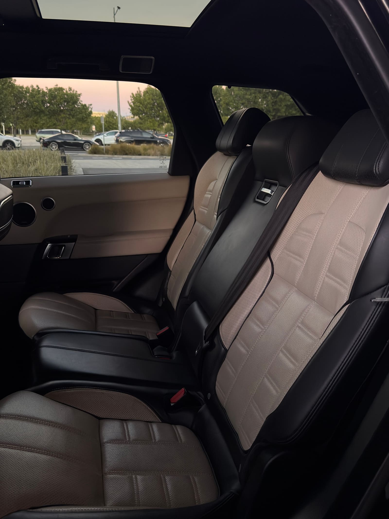 Black Range Rover Sport Autobiography SUV (SVR Kit) hire car in Melbourne, photo 6