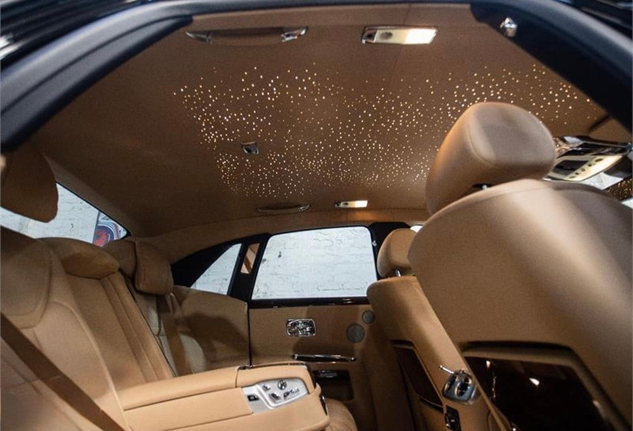 White Rolls-Royce Ghost Series II Saloon hire car in Melbourne, photo 3