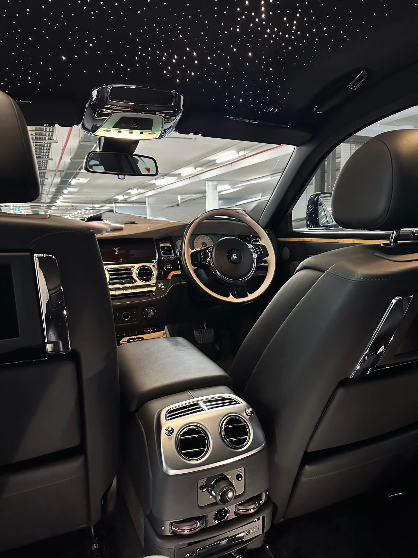 White Rolls-Royce Ghost Series II Saloon hire car in Melbourne, photo 6