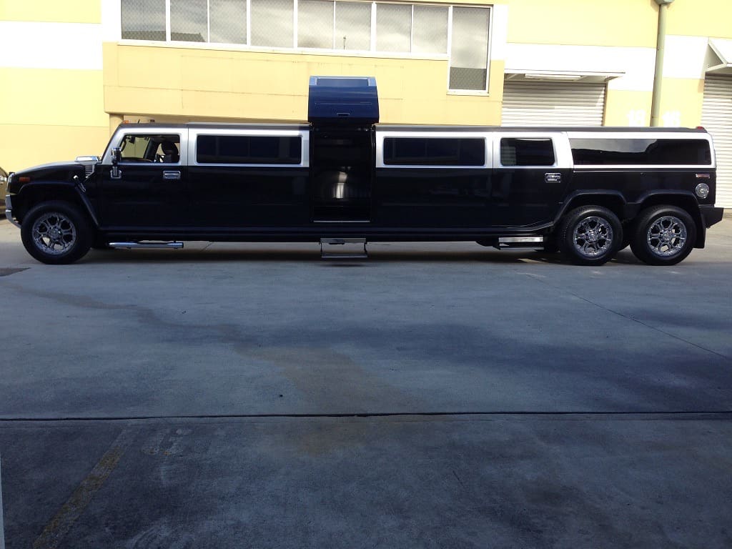 Black Hummer H2 Limousine, 24 seater, Melbourne, photo 2