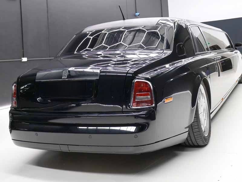 Black Rolls-Royce Phantom Limousine, 10 seater, Melbourne, photo 5