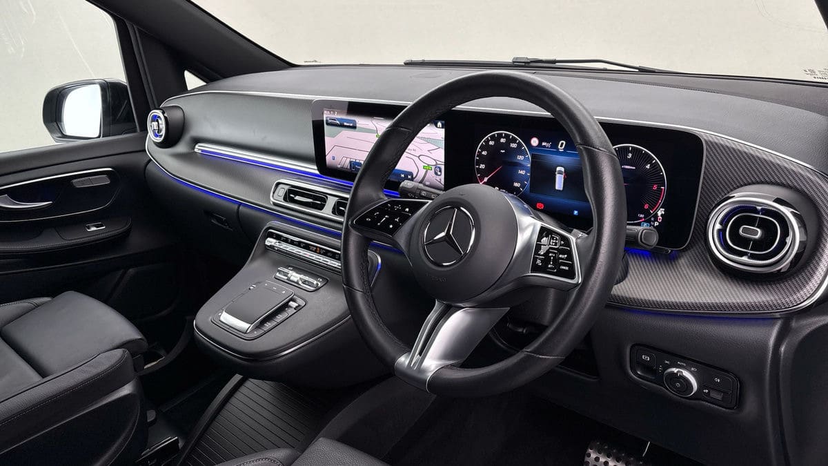 Black Mercedes-Benz Vito / V300d Van, 7 seater, Melbourne, photo 3